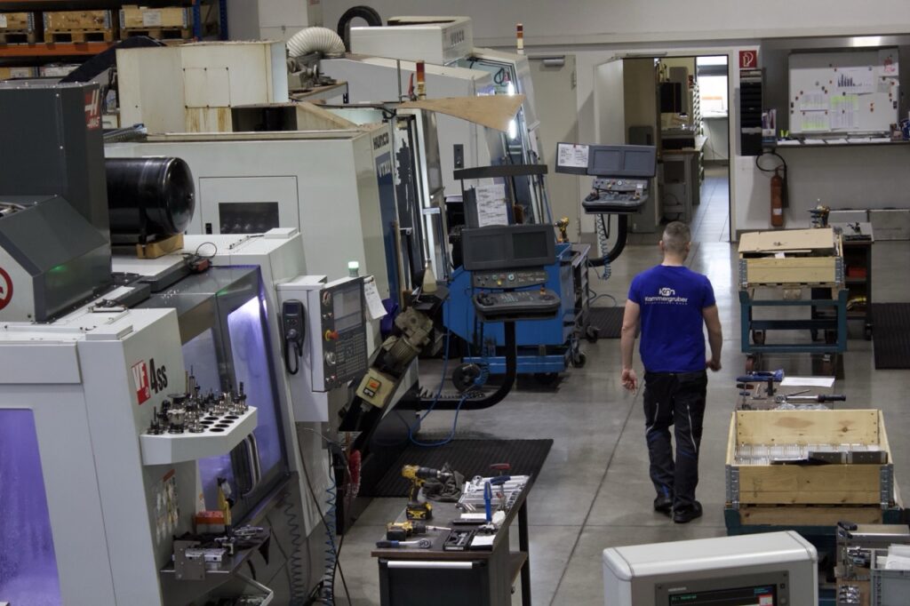 Mitarbeiter inzwischen Maschinen